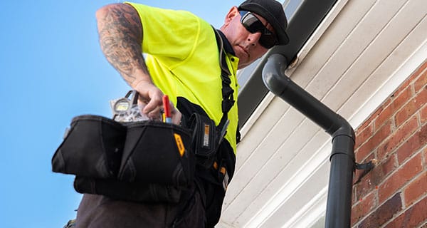 Downpipe installation